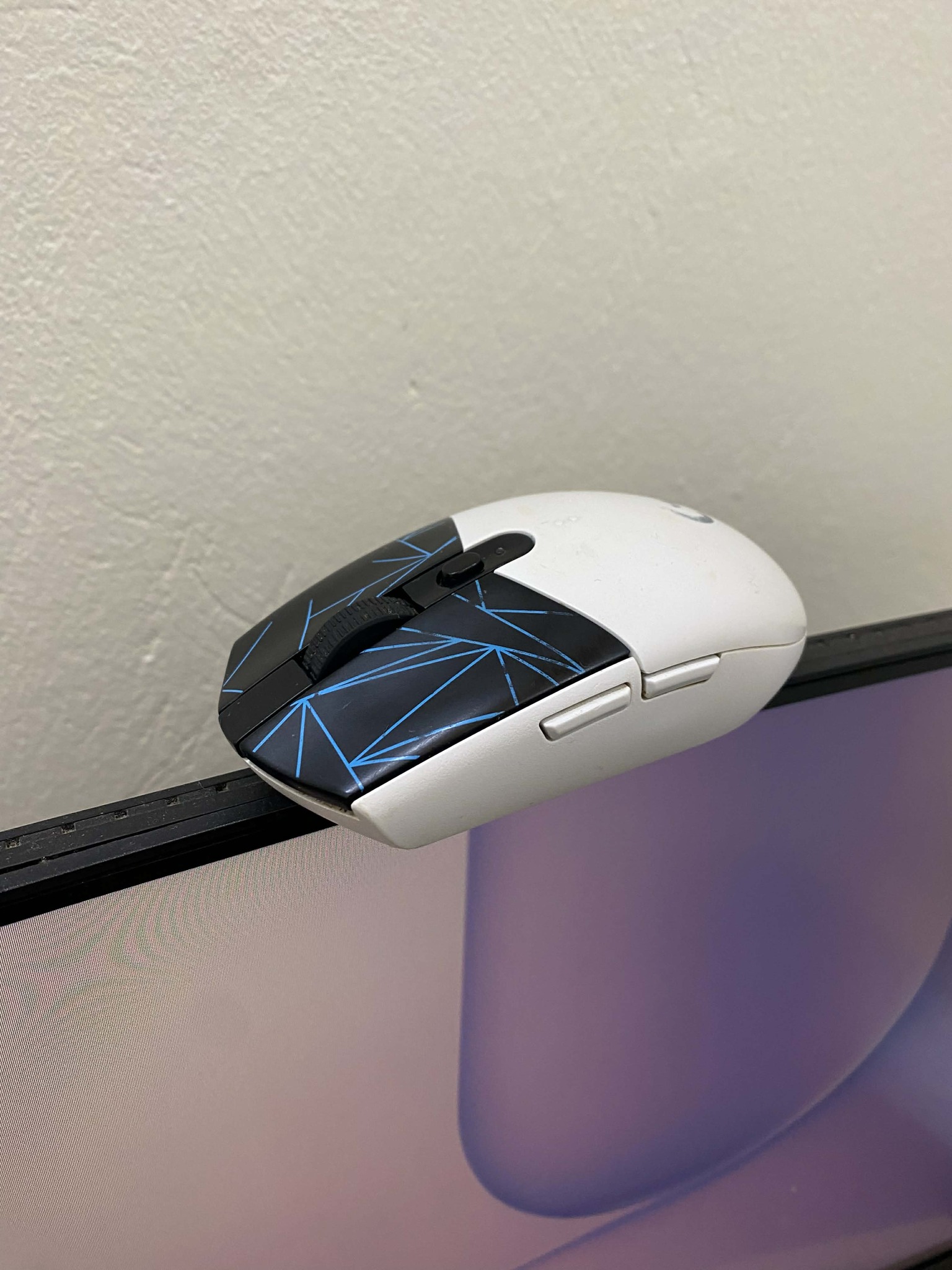 Chuột Logitech G304