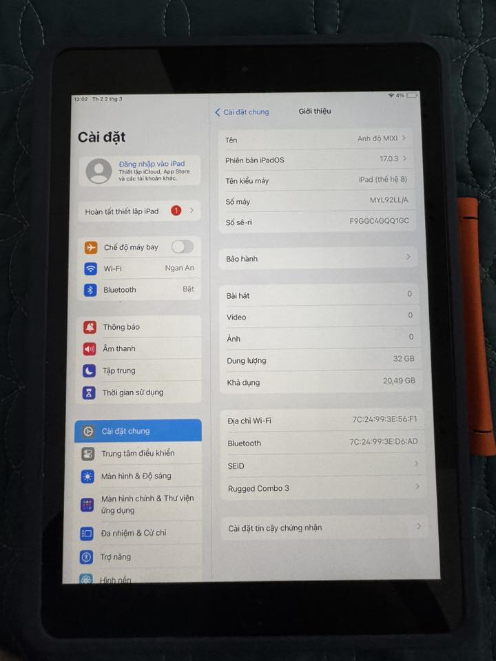 ipad gen 8 32GB
